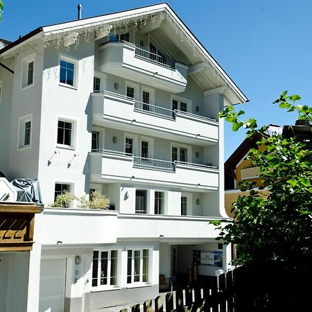 Bed and Breakfast Petit Madlein Ишгль Экстерьер фото