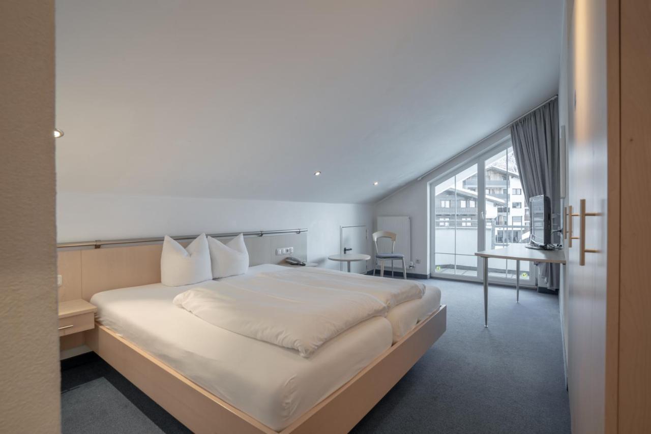 Bed and Breakfast Petit Madlein Ишгль Экстерьер фото