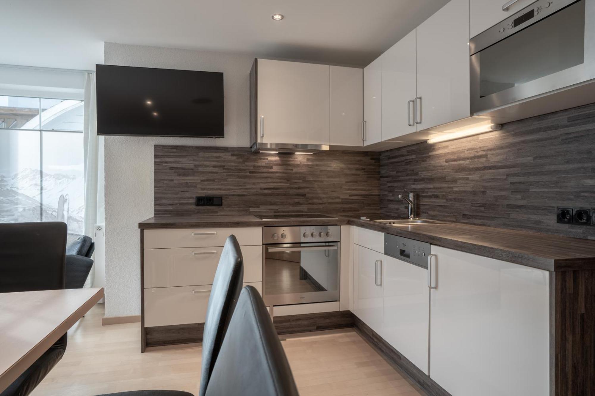 Bed and Breakfast Petit Madlein Ишгль Экстерьер фото