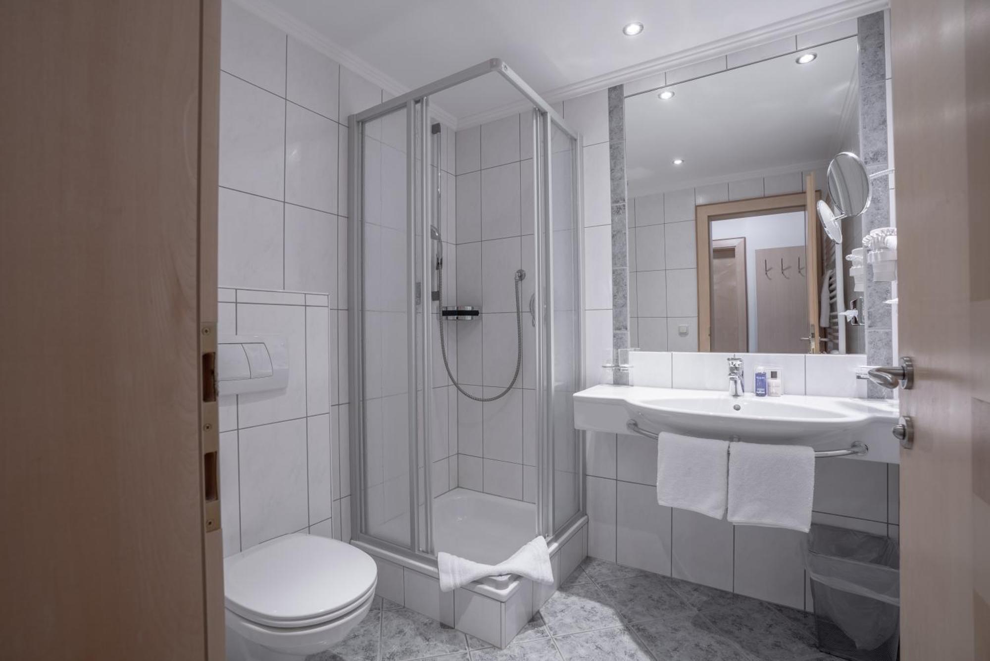 Bed and Breakfast Petit Madlein Ишгль Экстерьер фото