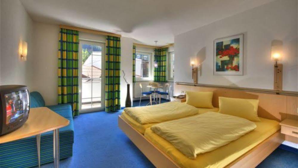 Bed and Breakfast Petit Madlein Ишгль Номер фото